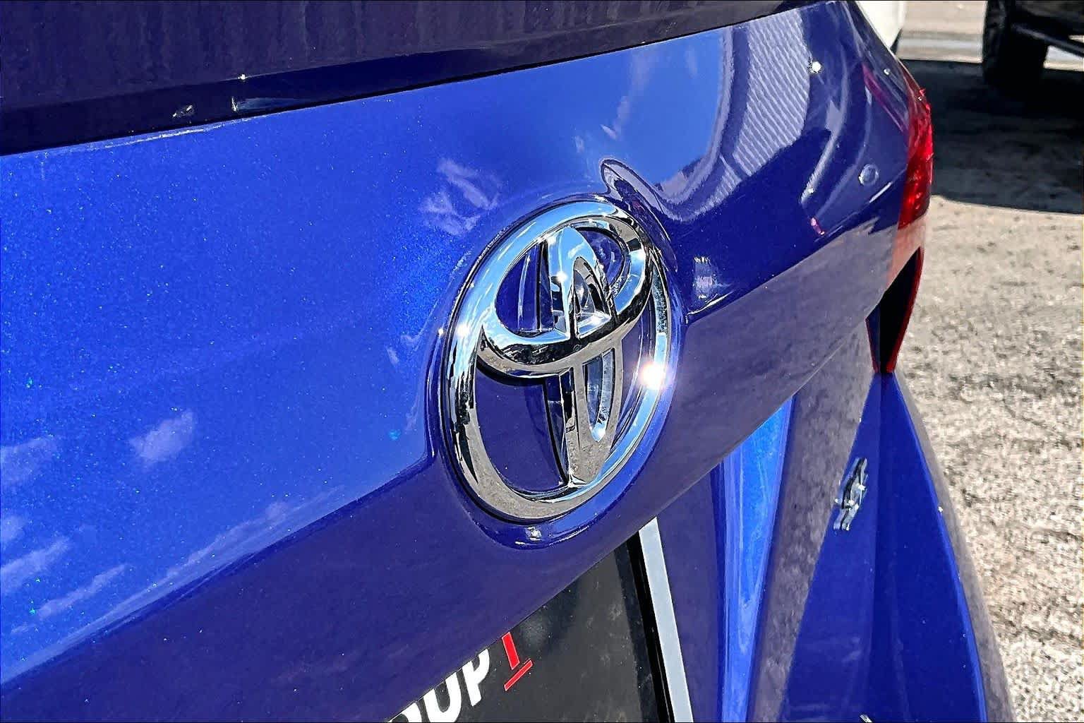 Used 2017 Toyota Corolla SE FWD image 33