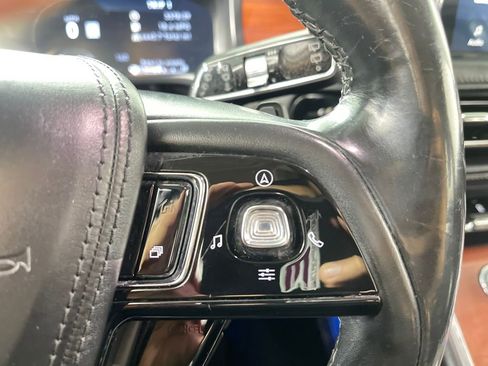 Used 2020 Lincoln Aviator Reserve image 28