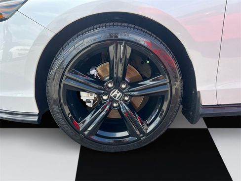 Used 2023 Honda Accord Sport image 14