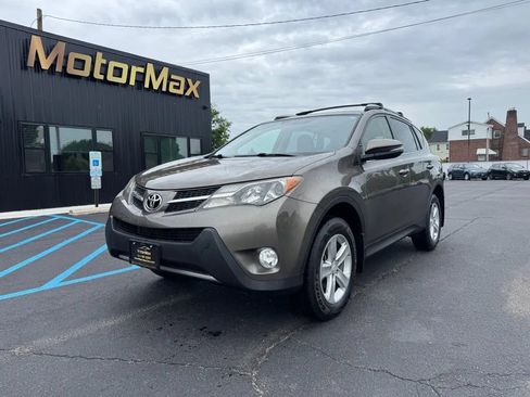 Used 2014 Toyota RAV4 XLE AWD/4WD image 1