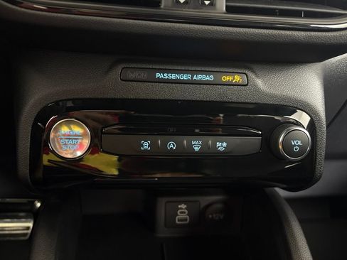Used 2024 Ford Escape ST-Line w/ Tech Pack #1 FWD image 16