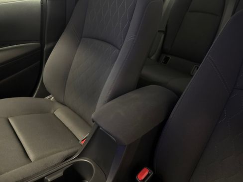 Used 2024 Toyota Corolla LE FWD image 35