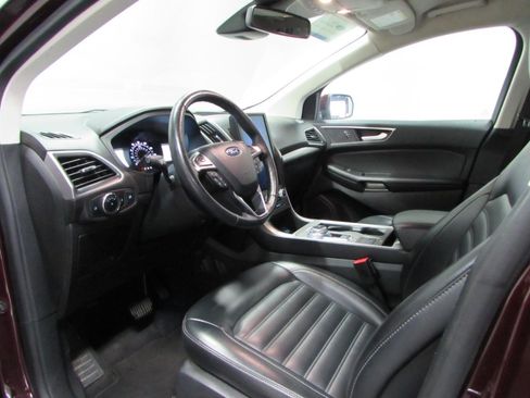 Used 2024 Ford Edge SEL AWD/4WD image 13