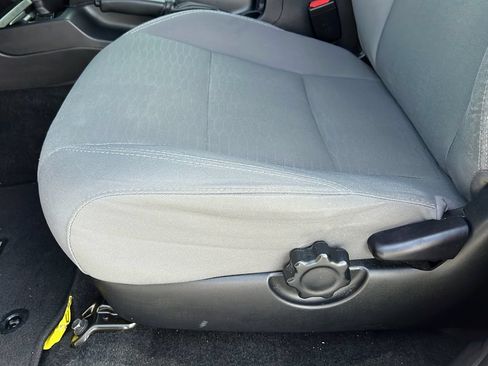 Used 2019 Toyota Tacoma SR w/ SR Convenience Package RWD image 16