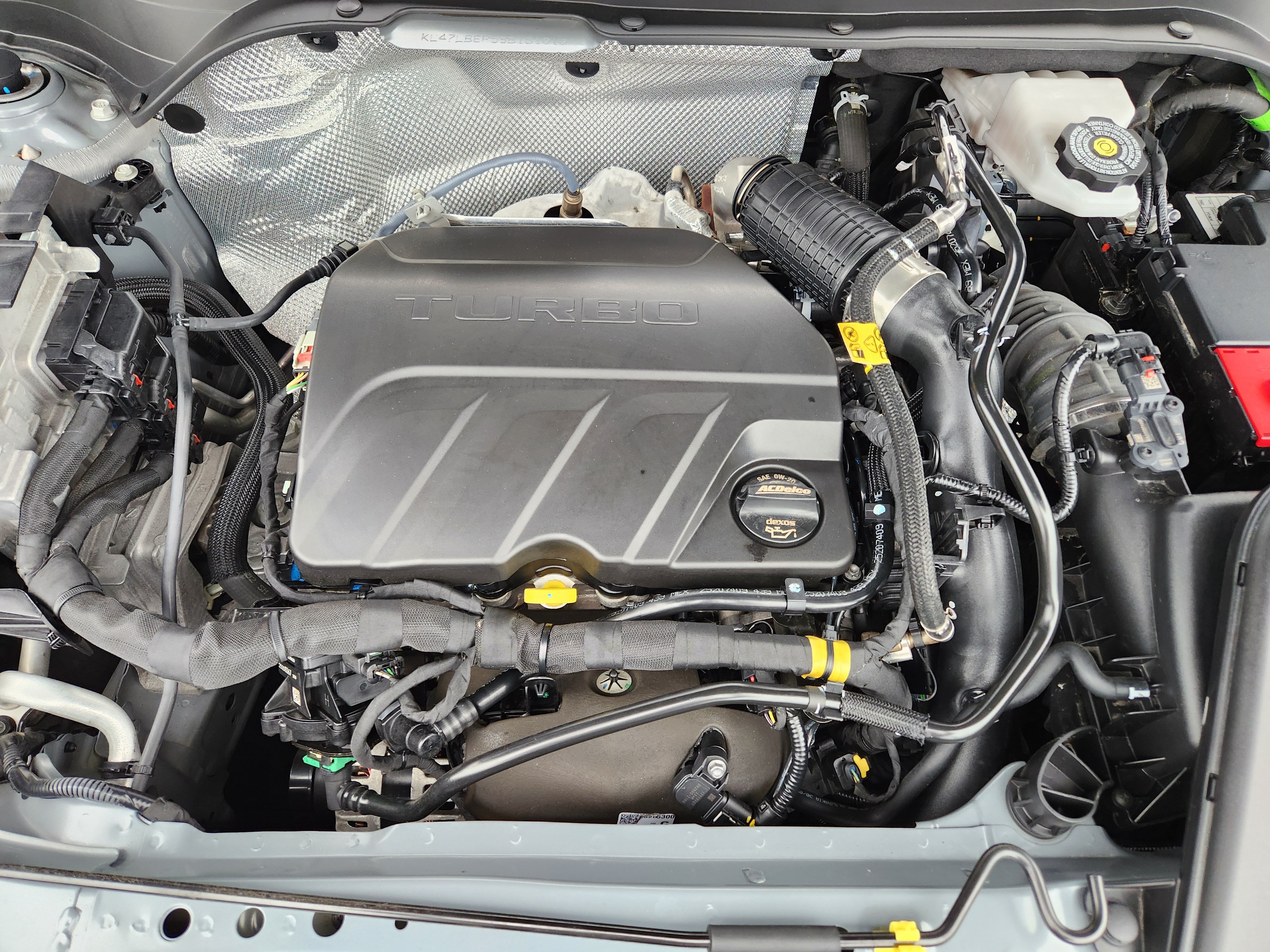Used 2025 Buick Envista Sport Touring w/ Convenience I Package FWD image 9