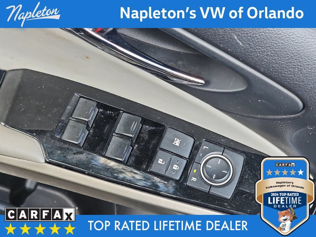 Used 2016 Lexus IS 200t RWD image 24