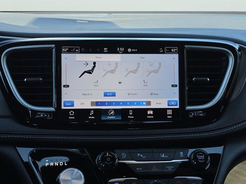 New 2027 Chrysler Pacifica Select FWD image 13