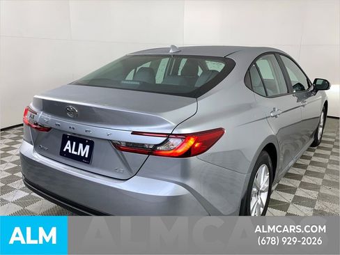 Used 2026 Toyota Camry LE w/ Convenience Package image 9