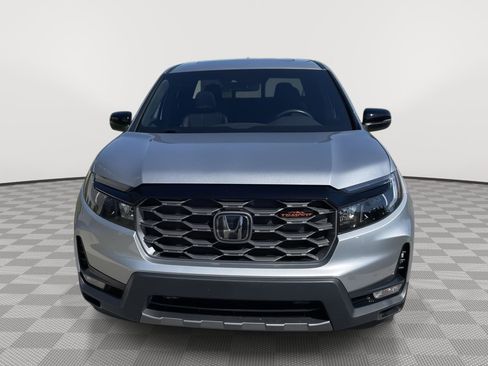 Used 2025 Honda Ridgeline TrailSport image 9