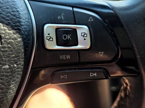 Used 2020 Volkswagen Tiguan S image 20