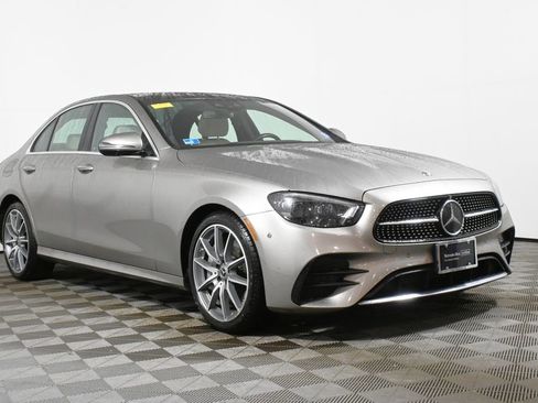 Used 2022 Mercedes-Benz E 350 4MATIC Sedan image 9