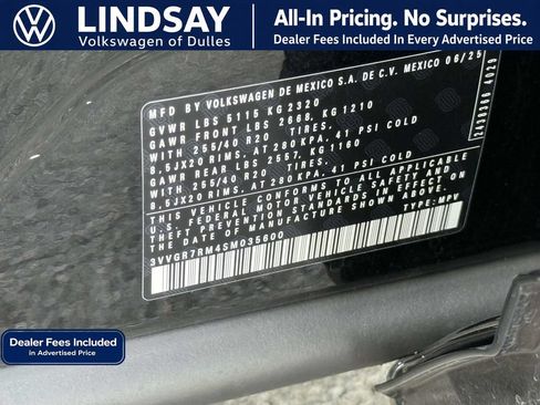Used 2025 Volkswagen Tiguan SE R-Line AWD/4WD image 27