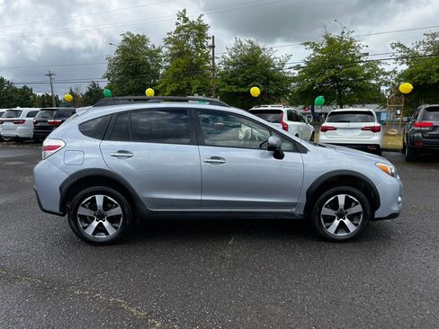 Used 2014 Subaru Crosstrek 2.0i Premium AWD/4WD image 2