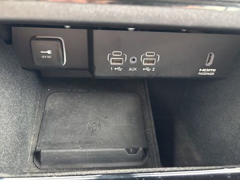 Used 2022 Jeep Wagoneer Series III w/ Premium Group I AWD/4WD image 68