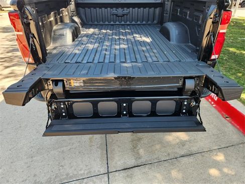 New 2026 Chevrolet Silverado 2500 High Country w/ High Country Premium Package AWD/4WD image 33