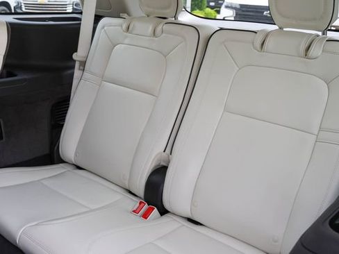 Used 2023 Lincoln Aviator Black Label w/ Class IV Trailer Tow Package AWD/4WD image 22