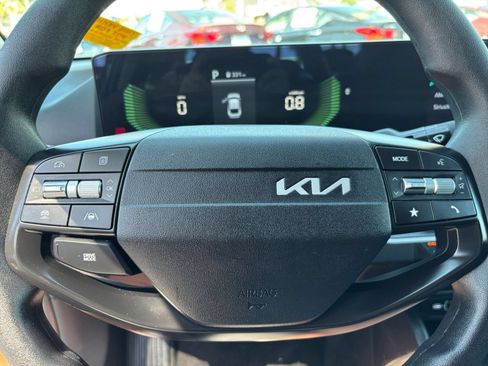 Used 2025 Kia K4 FWD image 27