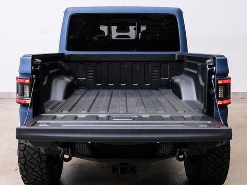 Used 2025 Jeep Gladiator Sport AWD/4WD image 43