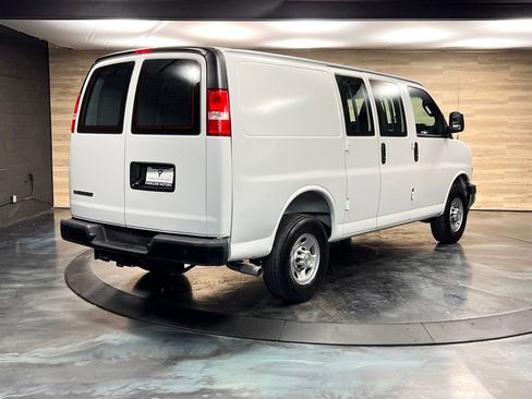 Used 2025 Chevrolet Express 2500 w/ Driver Convenience Package RWD image 22