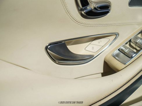 Used 2019 Mercedes-Benz S 560 Cabriolet image 28