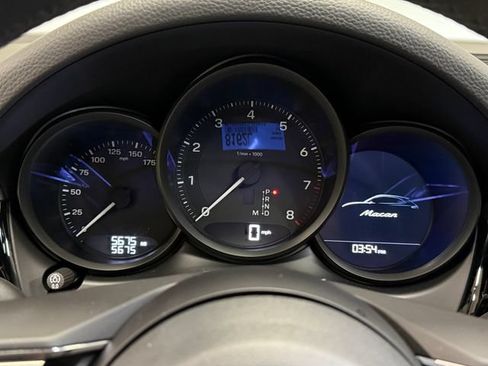 Certified 2026 Porsche Macan AWD/4WD image 20