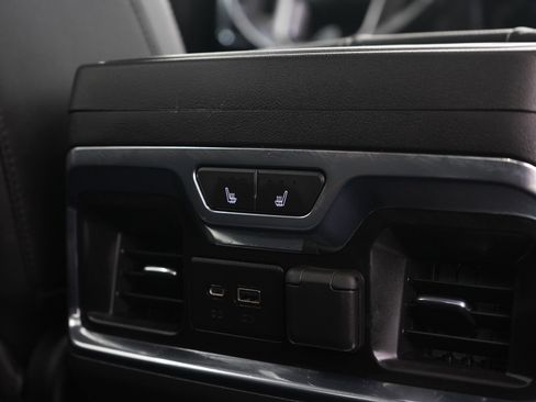 Used 2020 GMC Sierra 1500 AT4 w/ AT4 Premium Package image 13