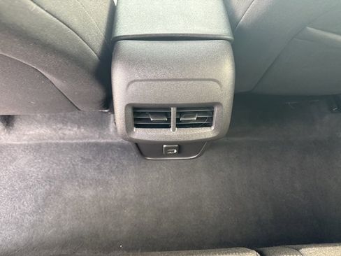 Used 2024 Chevrolet Equinox LT image 23