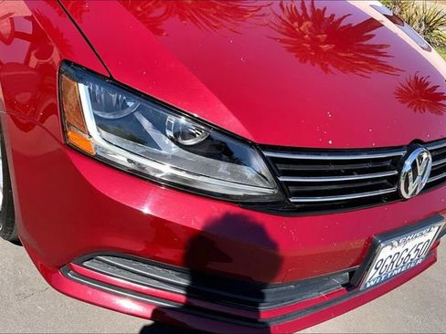 Used 2017 Volkswagen Jetta SE FWD image 28