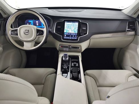 Certified 2024 Volvo XC90 T8 Ultimate AWD/4WD image 13