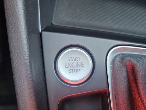 Used 2019 Volkswagen Jetta GLI Autobahn image 24