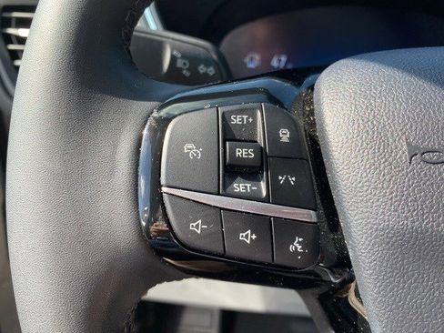 Certified 2024 Ford Escape Platinum w/ Premium Technology Package image 25