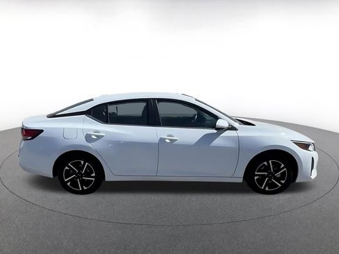 Used 2025 Nissan Sentra SV image 16