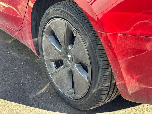 Used 2023 Tesla Model 3 Standard Range image 5