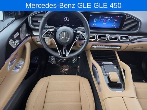 Used 2025 Mercedes-Benz GLE 450 4MATIC image 13