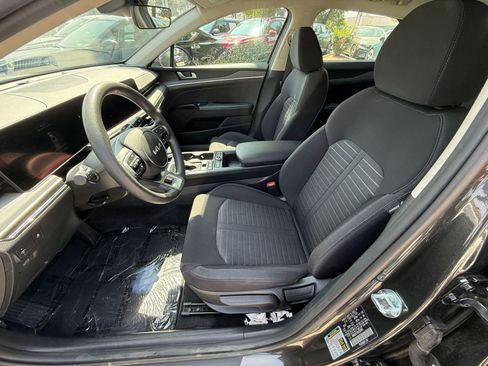 Used 2025 Kia K5 LXS image 24