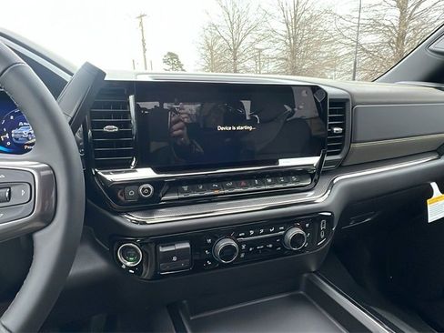 New 2026 Chevrolet Silverado 2500 ZR2 image 24