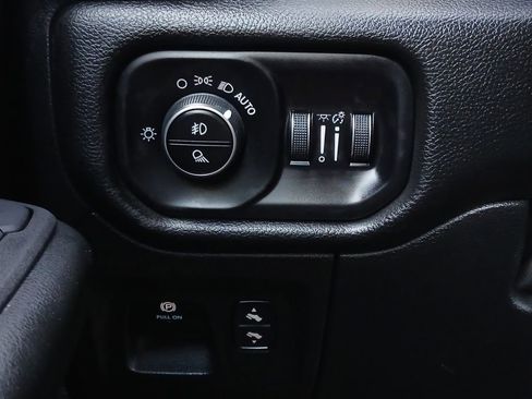 Used 2025 RAM 1500 Big Horn AWD/4WD image 12