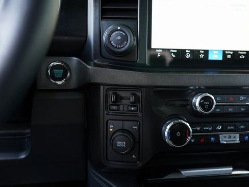 Used 2025 Ford F450 Platinum w/ Camper Package image 27