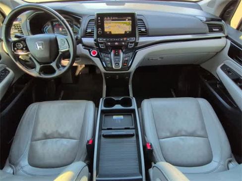 Used 2022 Honda Odyssey Elite image 16