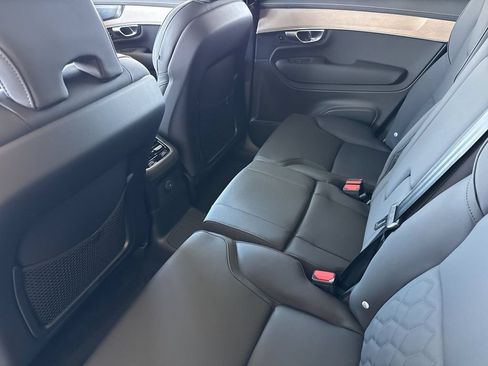 New 2026 Volvo XC90 T8 Plus AWD/4WD image 11