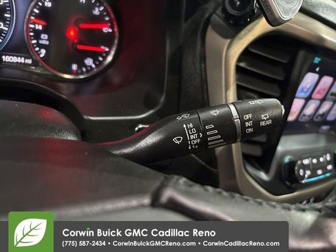 Used 2017 GMC Acadia Denali w/ Technology Package FWD image 31