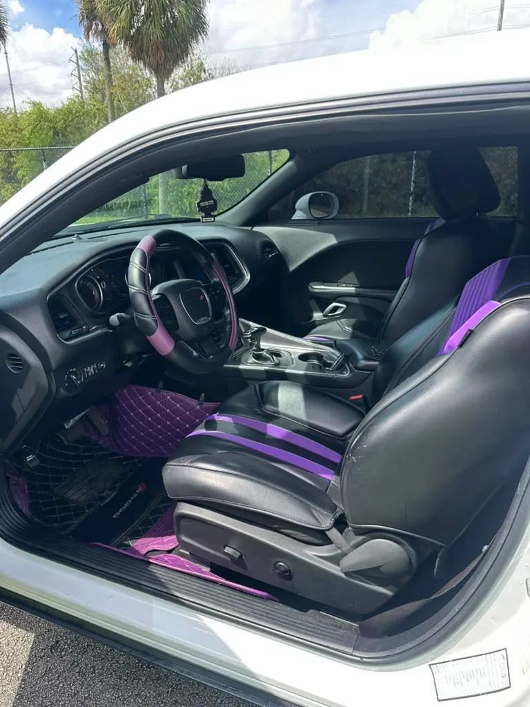 Used 2021 Dodge Challenger R/T RWD image 9