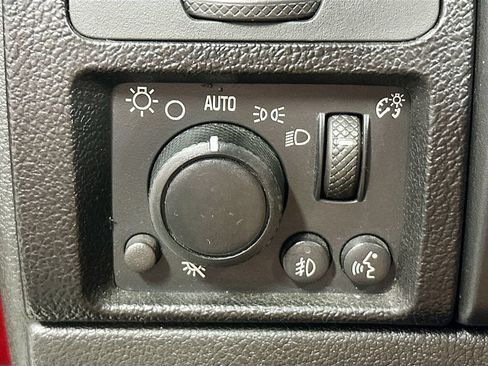 Used 2009 HUMMER H3T Alpha AWD/4WD image 13
