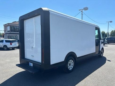 Used 2023 Chevrolet Brightdrop 600 w/ Active Safety Package 2 AWD/4WD image 5