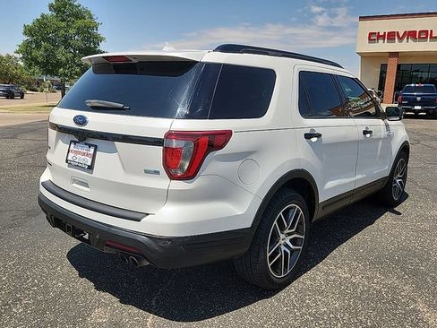 Used 2018 Ford Explorer Sport AWD/4WD image 4