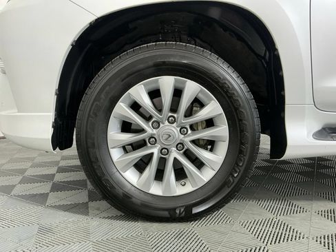 Used 2021 Lexus GX 460 Premium w/ Premium Package AWD/4WD image 32
