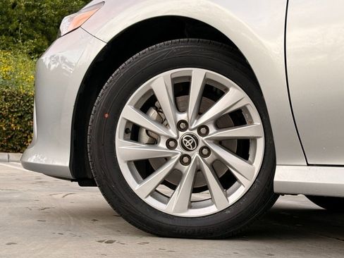 Used 2023 Toyota Camry LE image 7