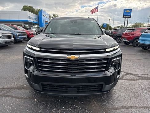 New 2026 Chevrolet Traverse LT w/ LPO, Floor Liner Package FWD image 8