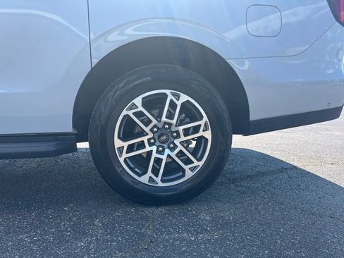 Used 2025 Ford Expedition Max Active image 12