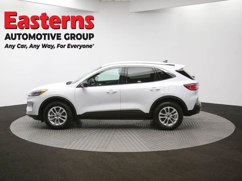 Used 2022 Ford Escape SE w/ Cold Weather Package image 59